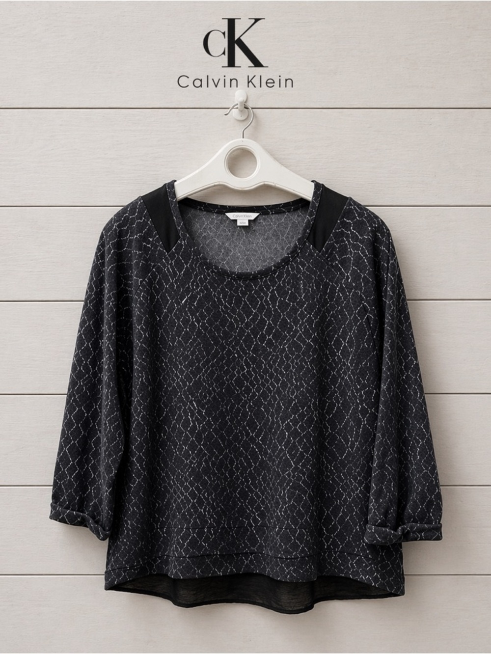 CALVIN KLEIN navy & gray women’s top size M